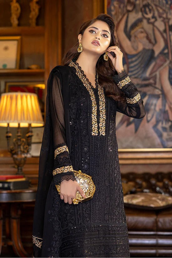 Marib B | Black Outfit